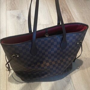 Elegant Checkered Tote Bag - Brown and Red